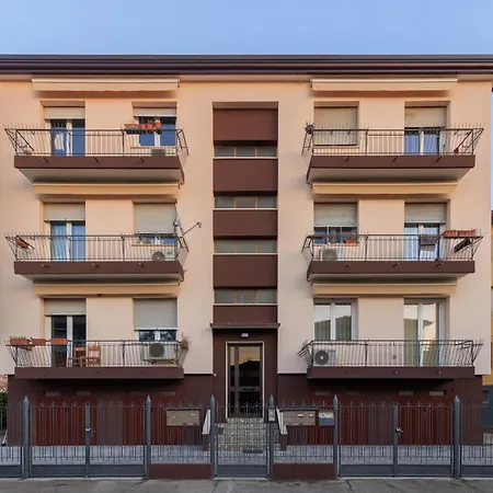 Elegant Executive Flat ,15 Min From Venice, Free Parking Marghera