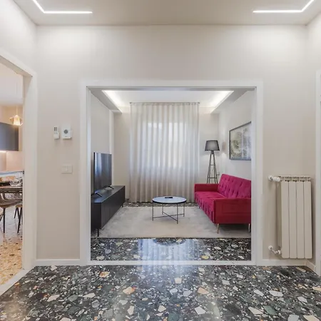 Διαμέρισμα Elegant Executive Flat ,15 Min From Venice, Free Parking Μαργκέρα